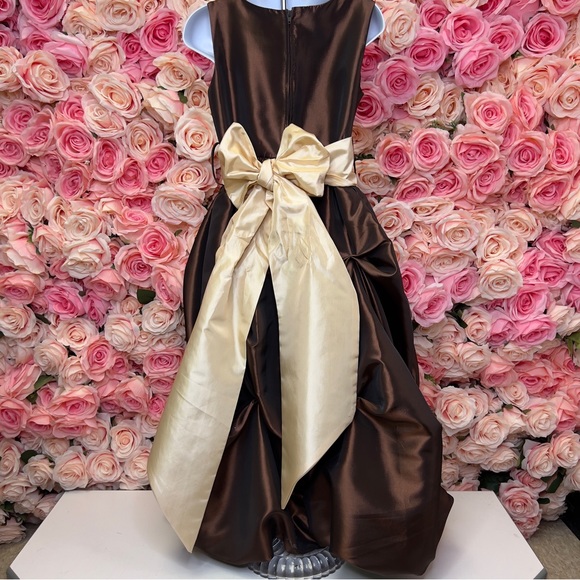 Little Girls Ankle Length Brown Taffeta Dress - Picture 6 of 8